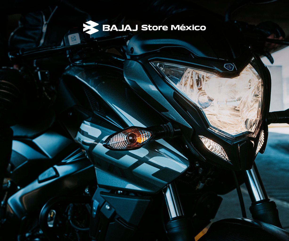 BAJAJ: Consolidando su presencia en México y expandiéndose hacia nuevos horizontes. BAJAJ, el gigante indio de las dos ruedas, ha logrado establecer una sólida presencia en el mercado mexicano desde su llegada en 1998. A lo largo de estos años, la marca ha demostrado su compromiso con el país, ofreciendo motocicletas de alta calidad y tecnología avanzada a precios accesibles.